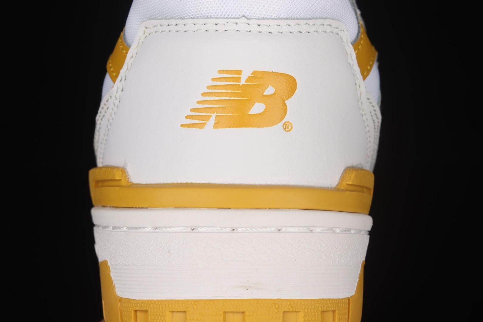 New Balance 550 - Sea Salt Varsity Gold