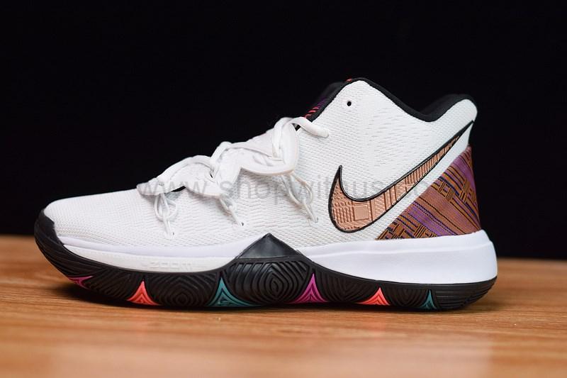 NikeBasketball Kyrie 5 - BHM