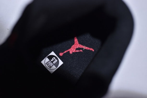 Air Jordan 13 AJ13 Retro Basketball Shoe - Bred