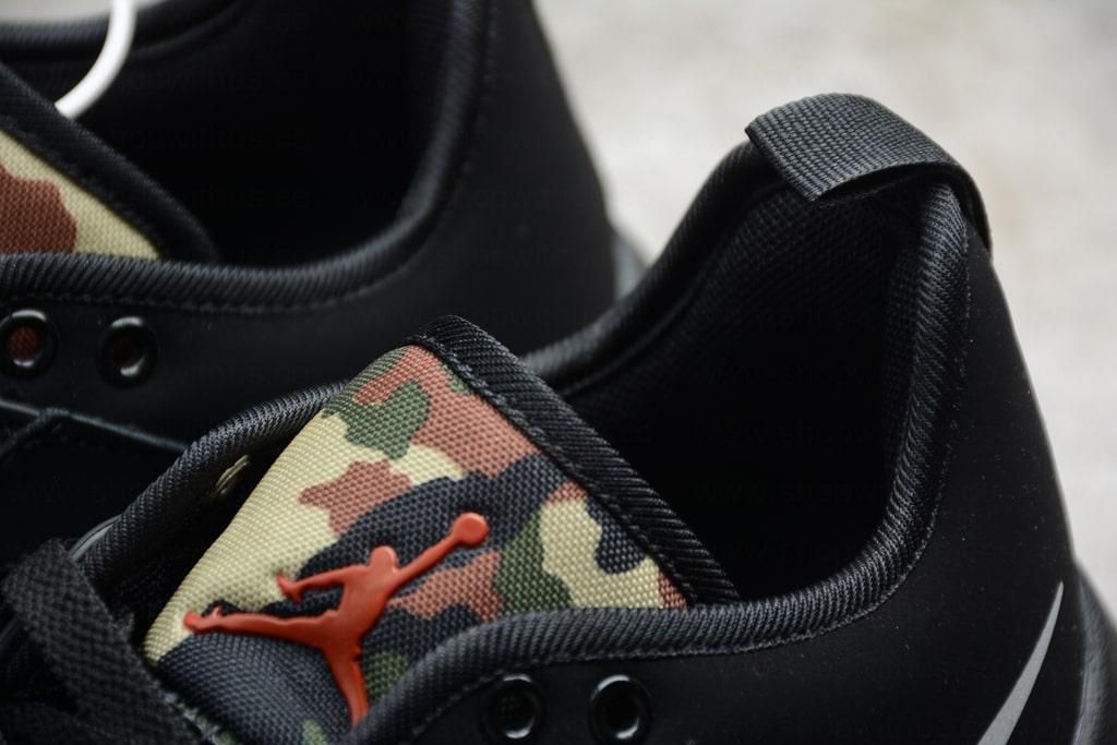 Jordan Mars 270 Low -University Red