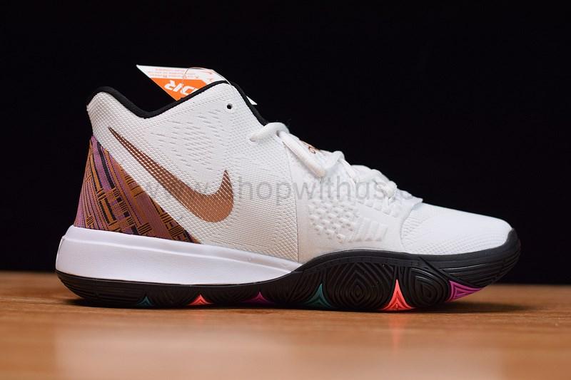 NikeBasketball Kyrie 5 - BHM