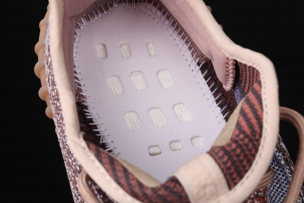 adidasOriginals YEEZY Boost 350 V2 - Fade