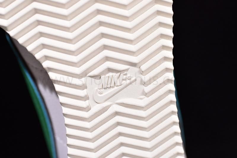 Stranger Things x NikeClassic Cortez - Hawkins High