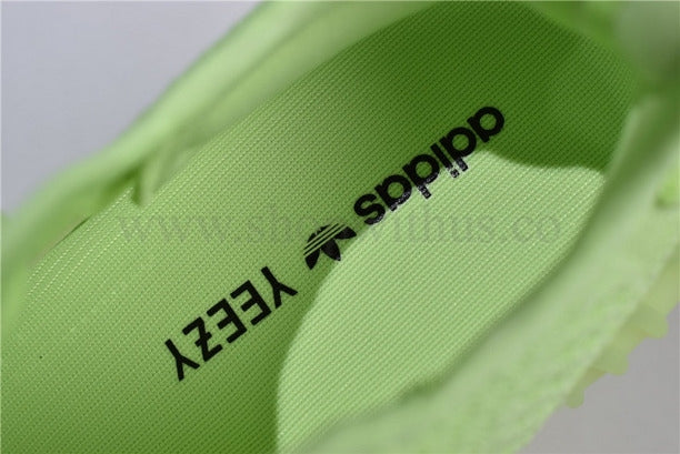 adidasOriginals YEEZY Boost 350 V2 - Glow