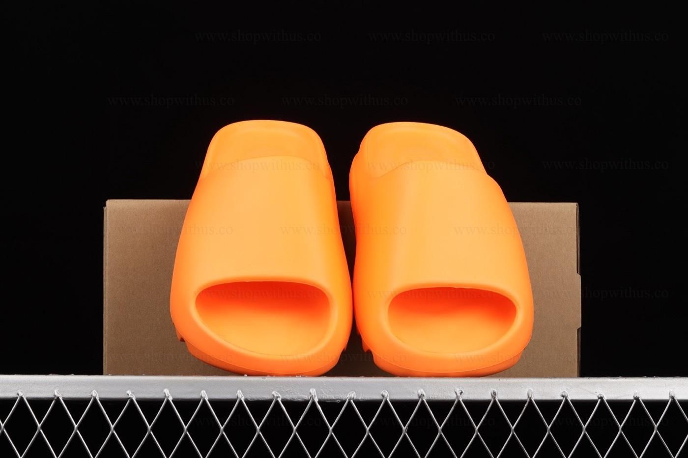 adidasMen's Yeezy Slide - Enflame Orange