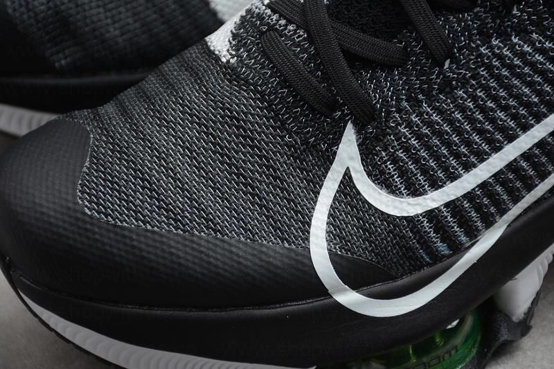 NikeRunning Air Zoom Tempo Next% - Black/White