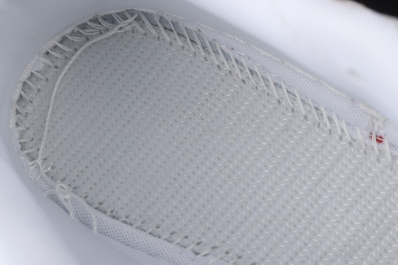 New Balance 550 - Sea Salt Varsity Gold