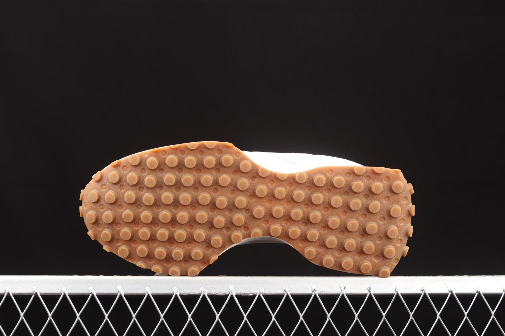 New Balance 327 - White Moonbeam Gum