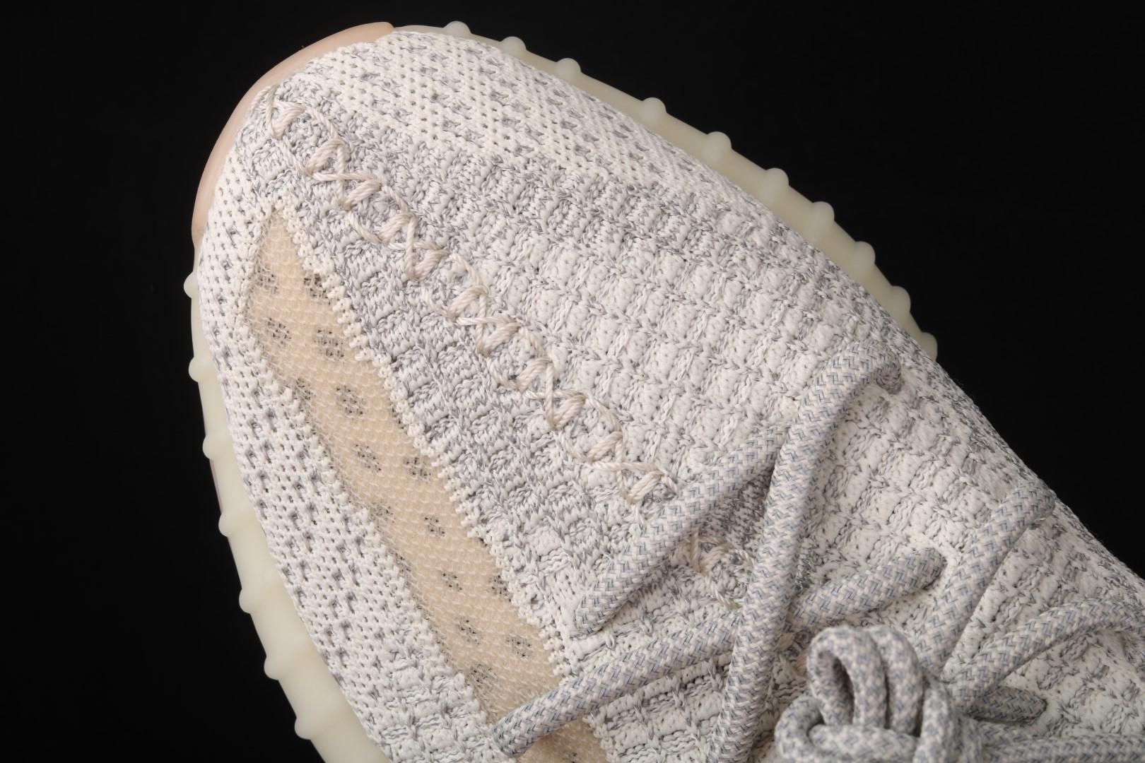 adidasMens Yeezy Boost 350 V2 - Lundmark