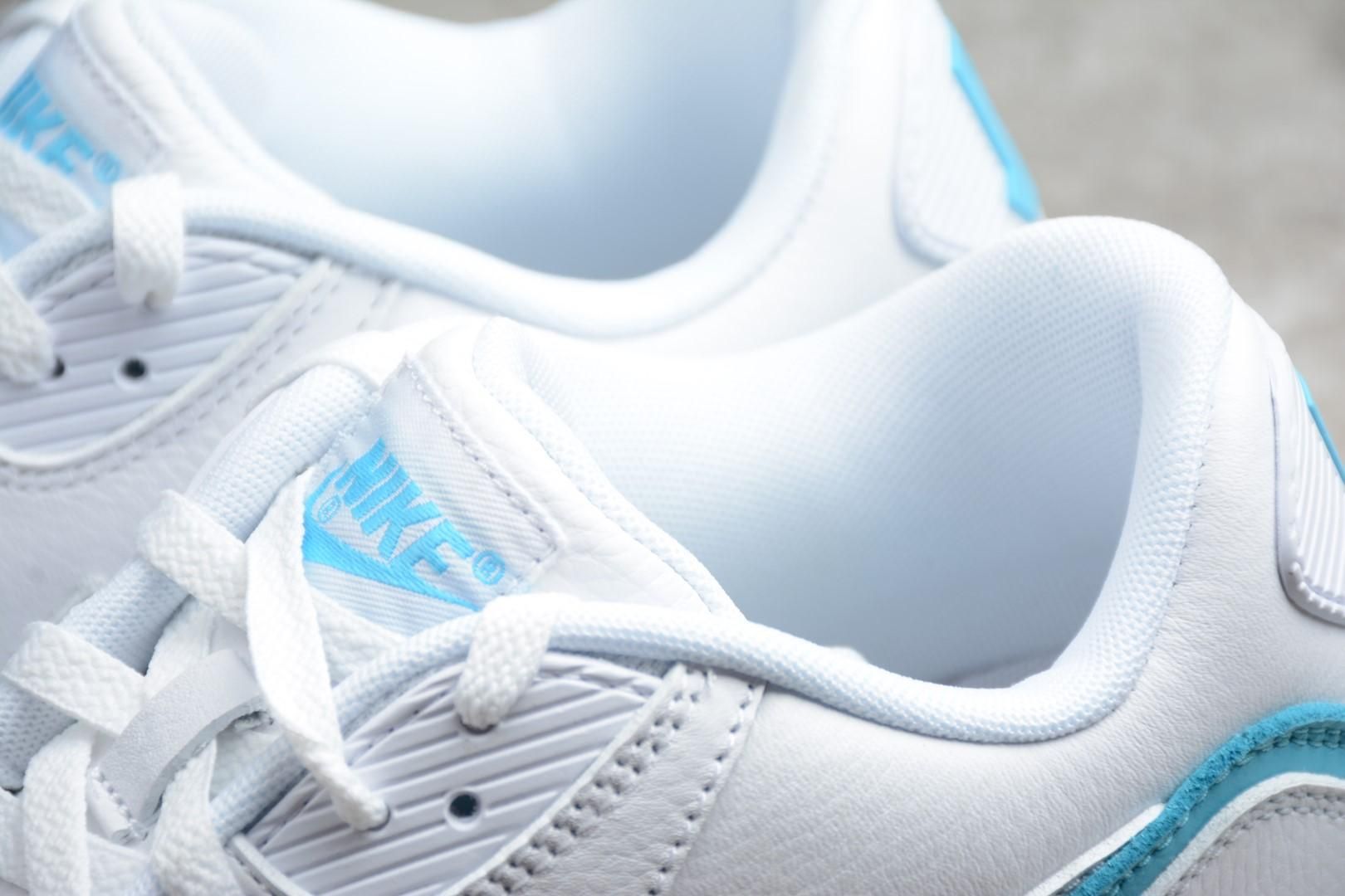 Undefeated x NikeAir Max 90 - White/Blue Fury