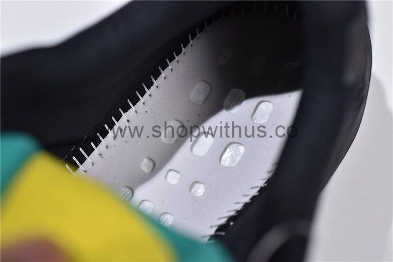 adidasOriginals YEEZY Boost 700 V2 - Vanta