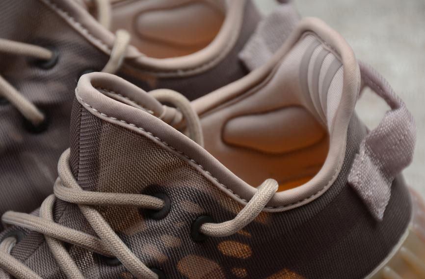 adidasOriginals Yeezy Boost 350 V2 - Mono Mist