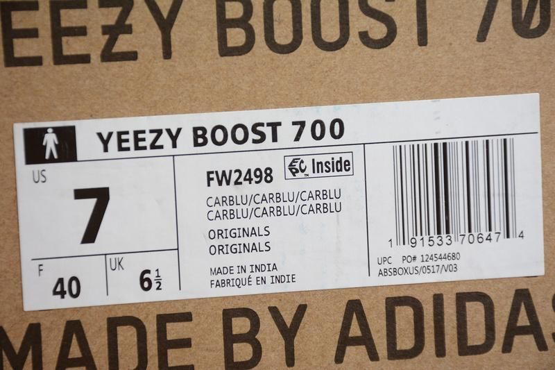 adidasWMNS Yeezy Boost 700 - Carbon Blue