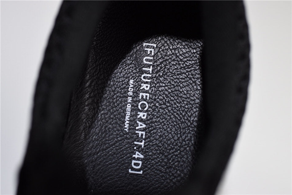 adidasMen's FutureCraft 4D - Core Black/Ash Green