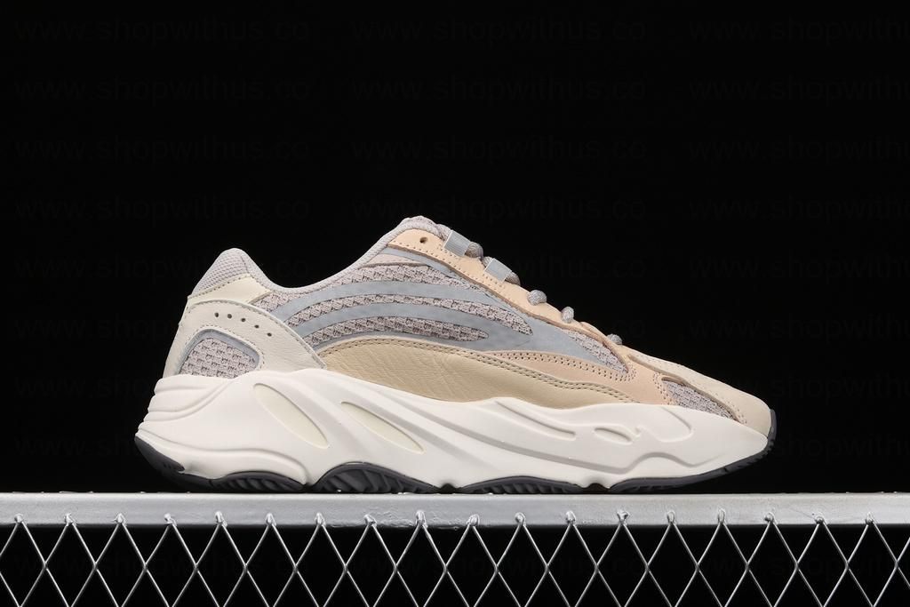 adidasYEEZY Boost 700 V2 - Cream