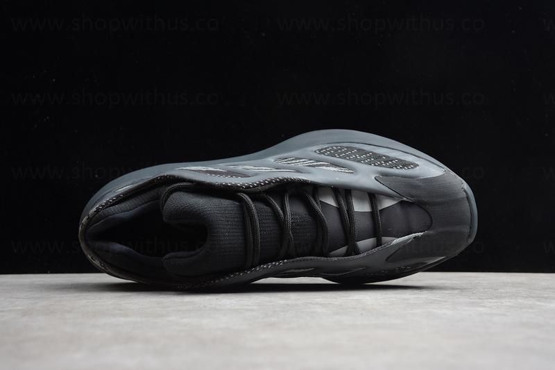 adidasOriginals YEEZY 700 V3 - Alvah