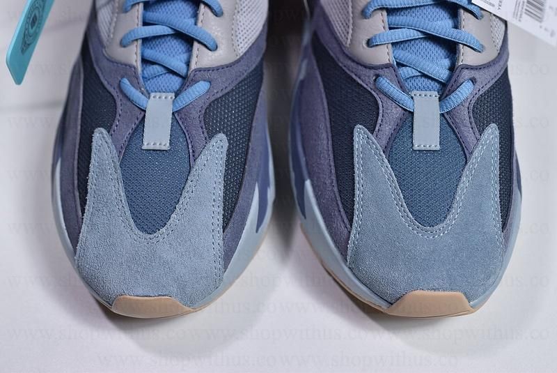 adidasYEEZY  Boost 700 - Carbon Blue