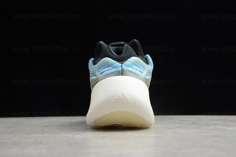 adidasOriginals YEEZY 700 V3 - Azareth