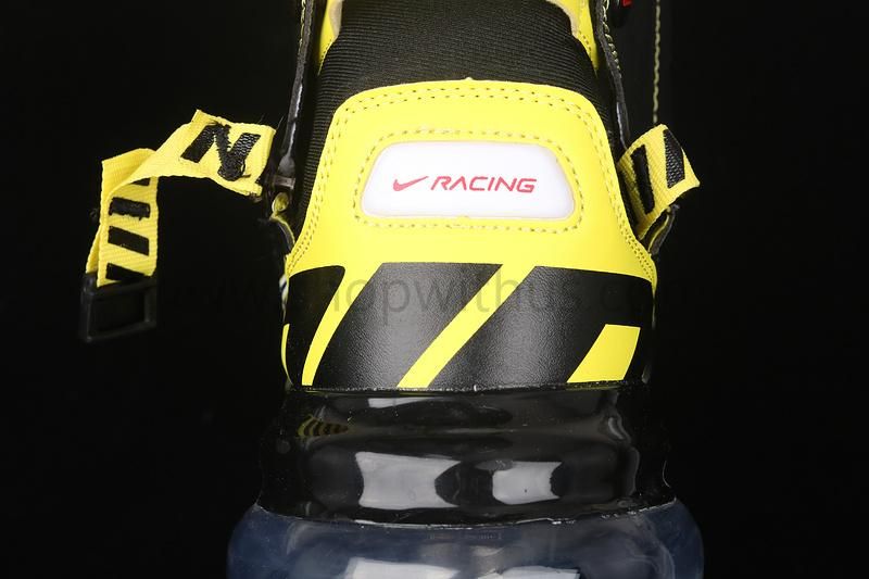 NikeUnisex Air Max 720 Saturn - Black/Dynamic Yellow