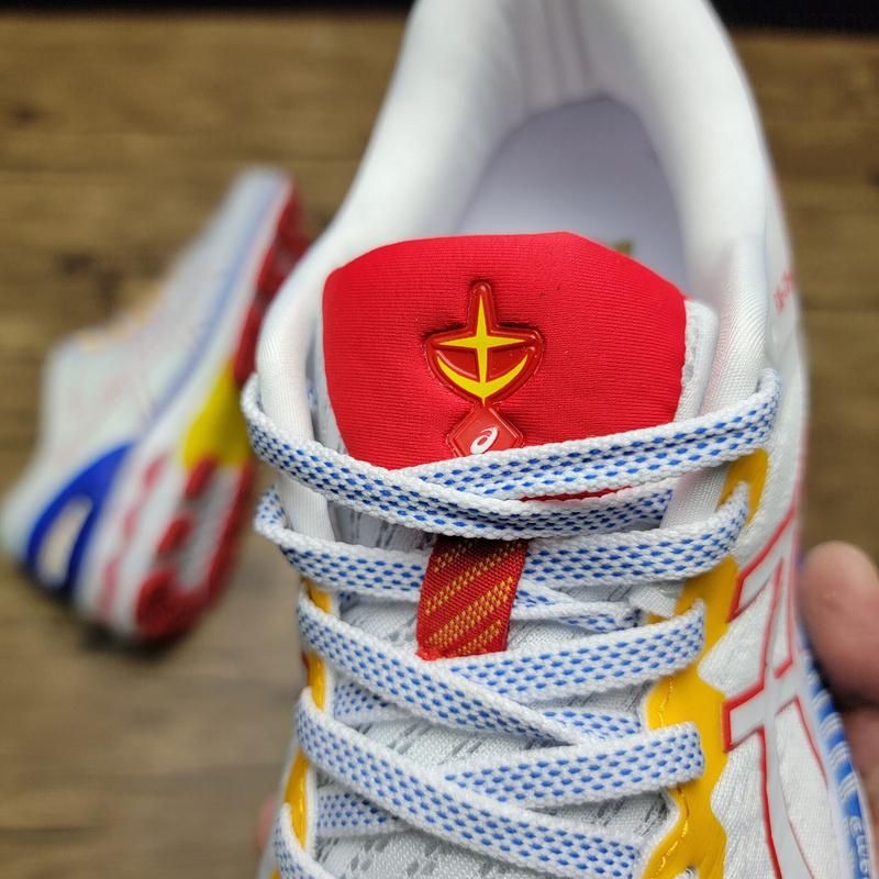 Gundam x Asics Gel-Kayano 27