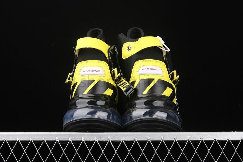 NikeUnisex Air Max 720 Saturn - Black/Dynamic Yellow