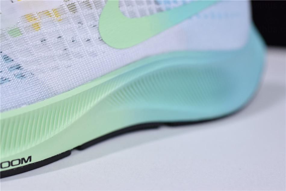 NikeAir Zoom Pegasus 37 - Butterfly