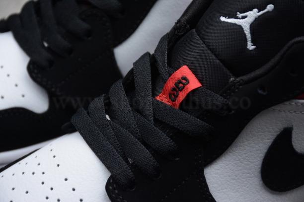 Air Jordan 1 AJ1 Low - Black Toe