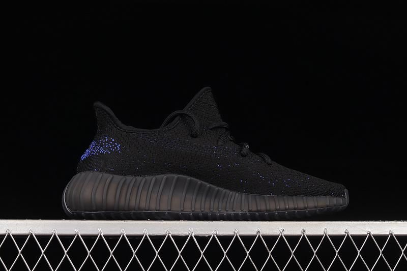 adidasUnisex Yeezy Boost 350 V2 - Dazzling Blue