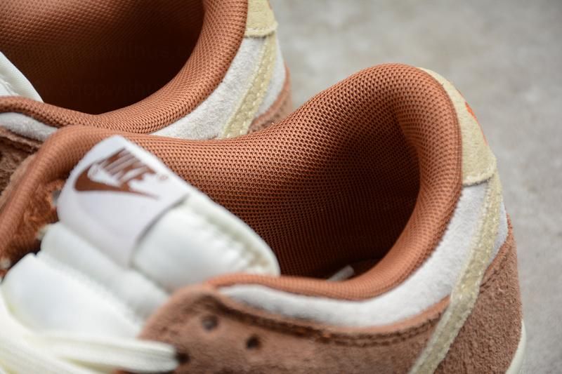 NikeSB Dunk Low -Medium Curry