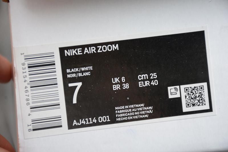 NikeRunning Air Zoom Tempo Next% - Black/White