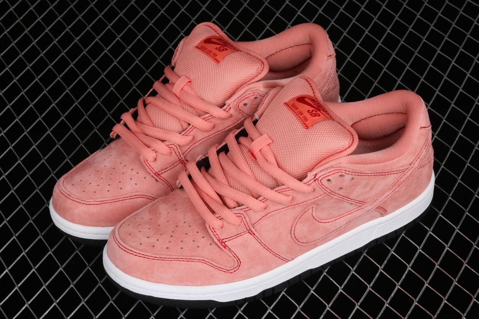 NikeMen's SB Dunk Low - Pink Pig
