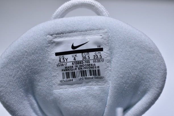 NikeAir More Uptempo Mid Basketball Shoe - Knicks