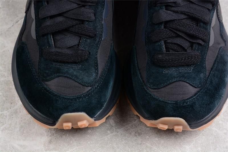 NikeMen's x sacai VaporWaffle - Black and Gum
