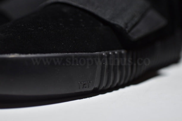 adidasOriginals YEEZY Boost 750 - Triple Black