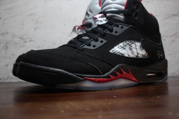 Supreme x Air Jordan 5 Retro - Black