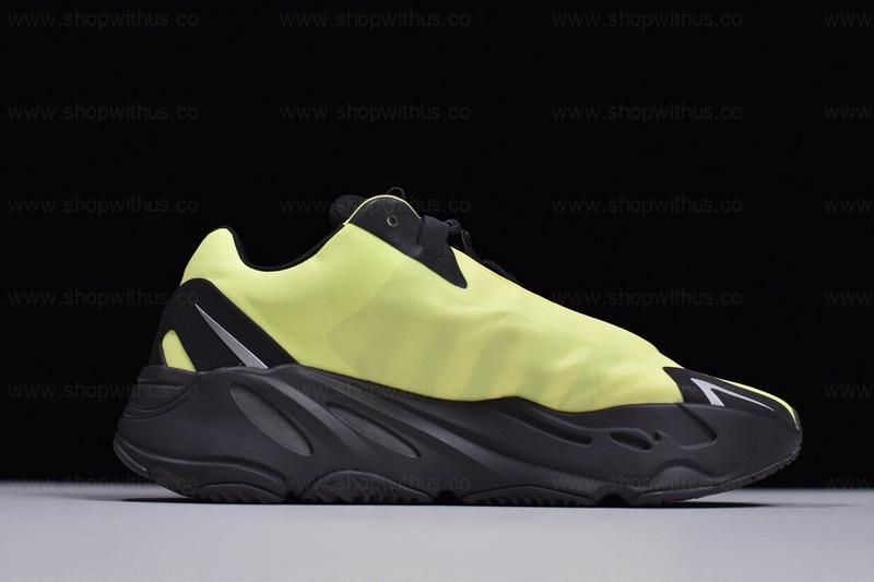 adidasYEEZY Boost 700 MNVN - Phosphor