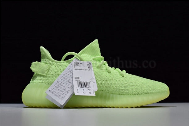 adidasOriginals YEEZY Boost 350 V2 - Glow