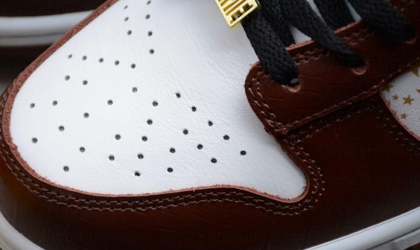 Supreme x NikeSB Dunk Low - Barkroot Brown