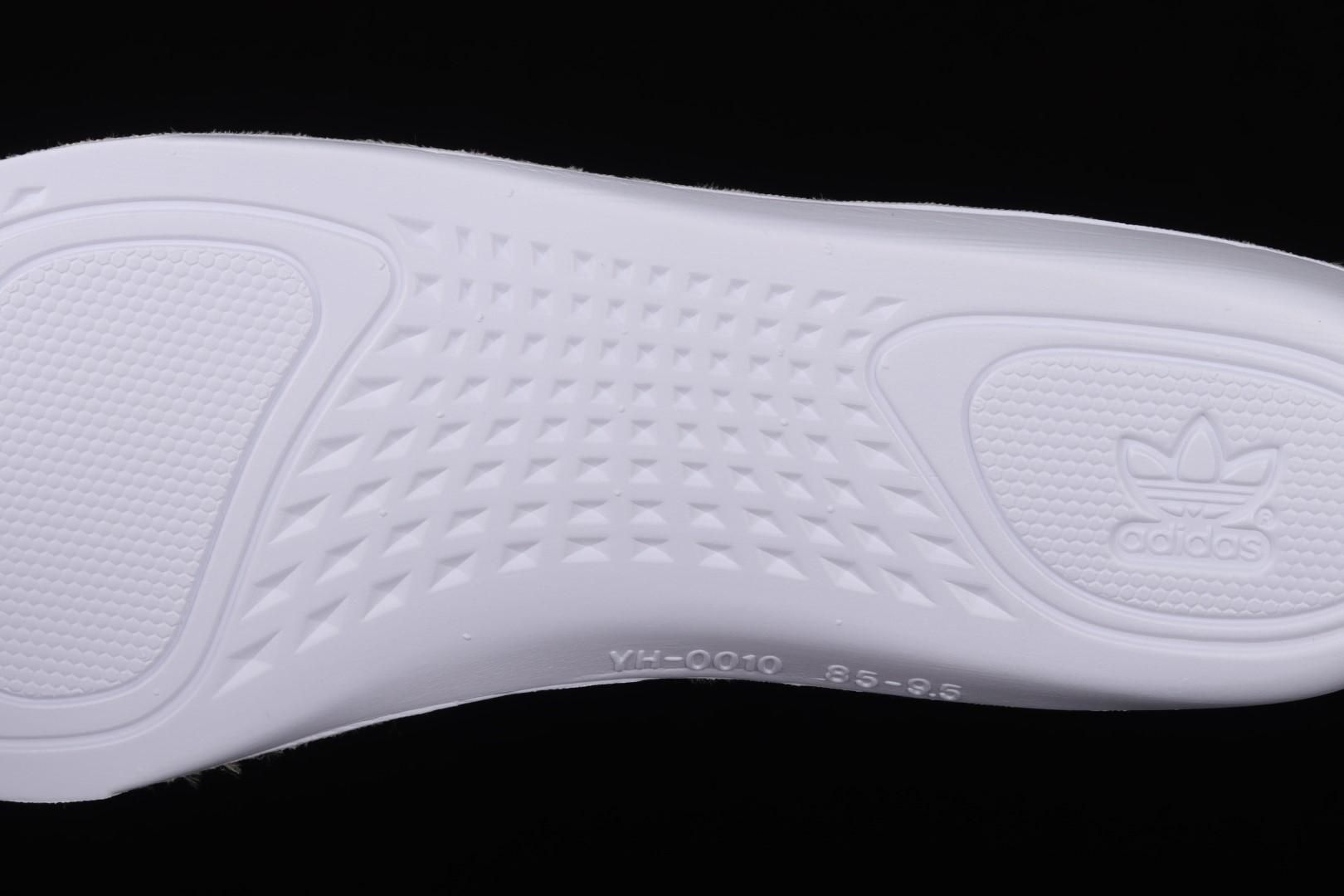 adidasUnisex Yeezy Boost 350 V2 - MX Oat