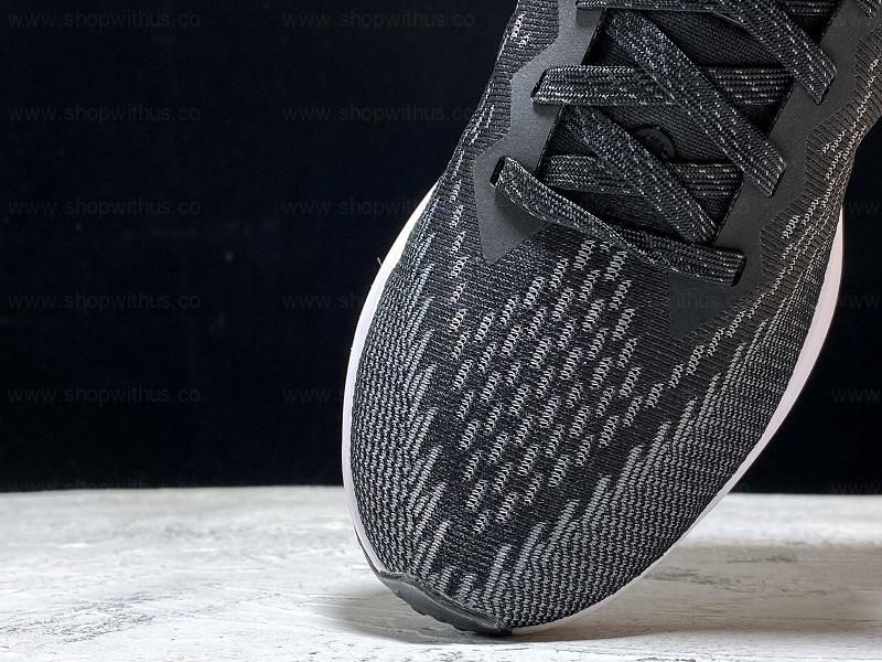 NikeRunning Zoom Winflo 6 Black - White/Dark Grey