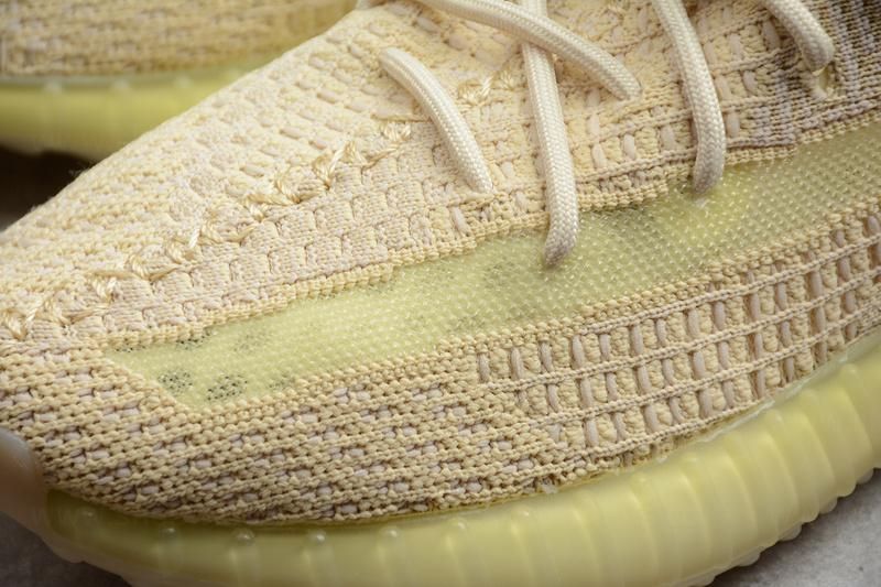 adidasYEEZY Boost 350 v2 - Flax