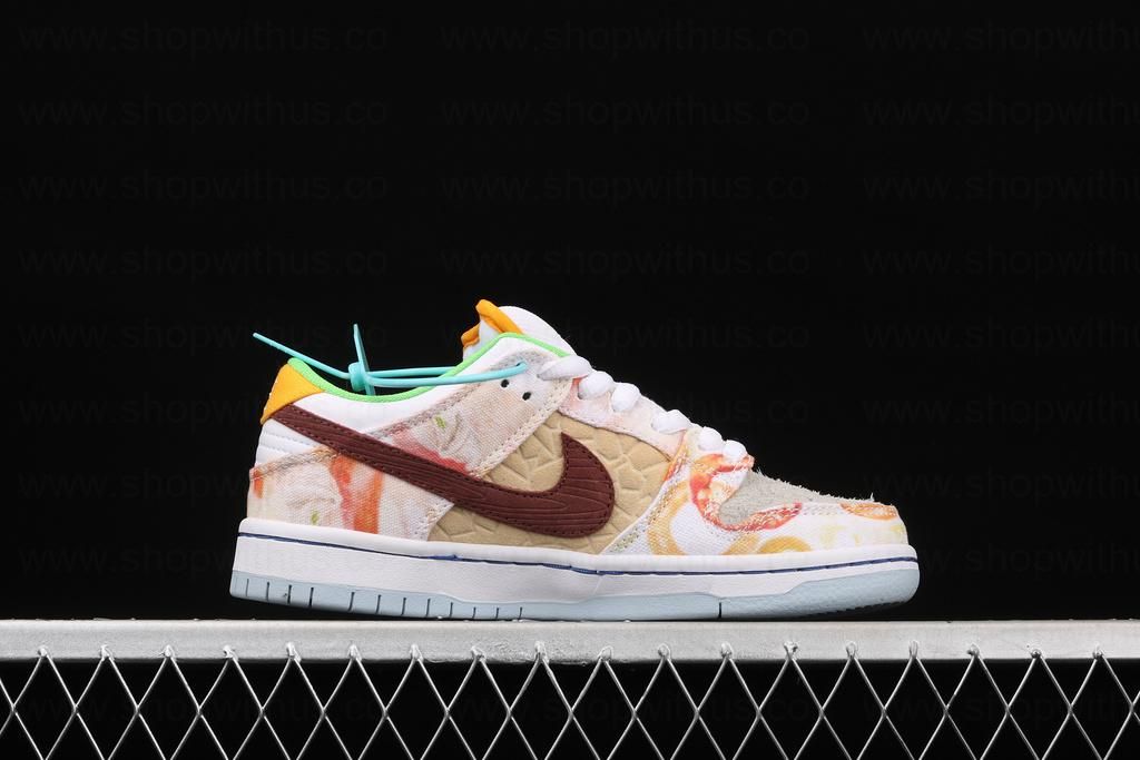 NikeSB Dunk Low - Street Hawker
