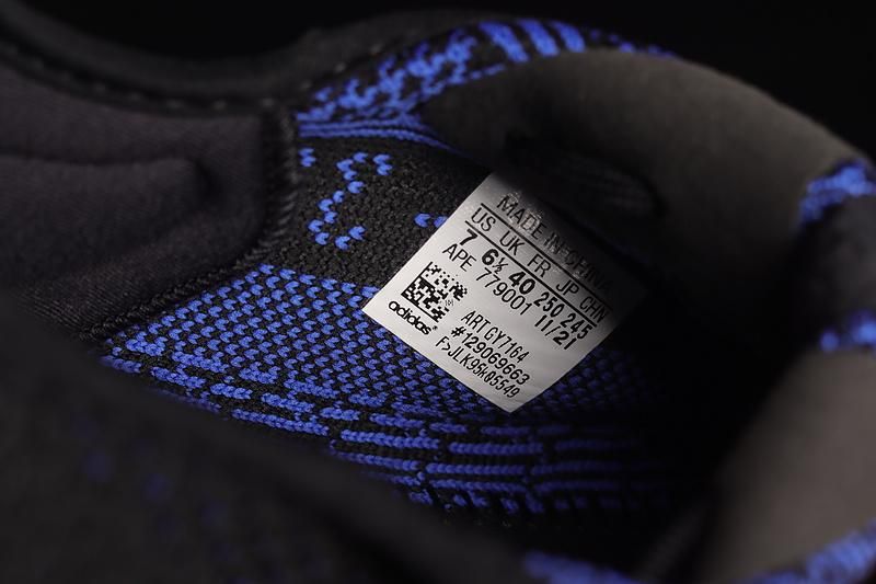 adidasUnisex Yeezy Boost 350 V2 - Dazzling Blue