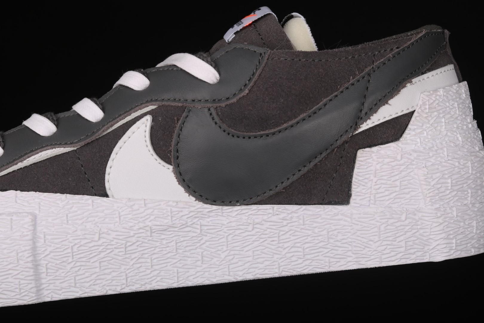 NikeUnisex Blazer Low x sacai - Iron Grey