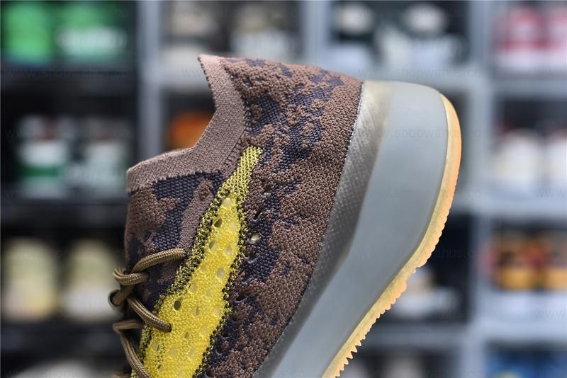 adidasUnisex YEEZY Boost 380 - LMNTE