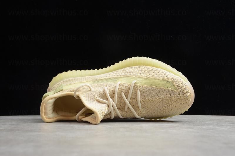 adidasYEEZY Boost 350 v2 - Flax