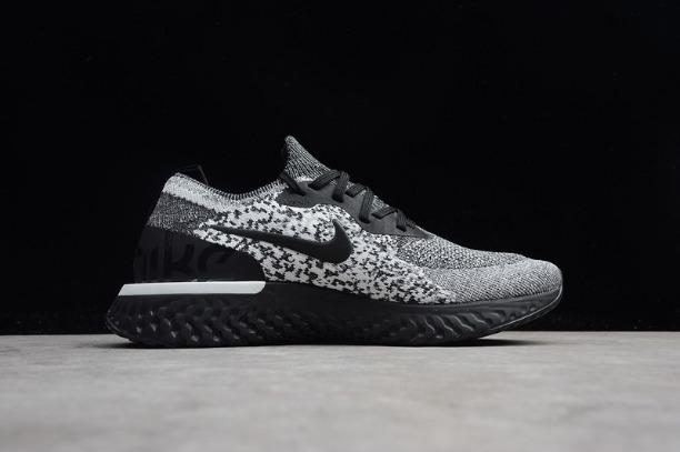 NikeEpic React Flyknit - Cookies and Cream