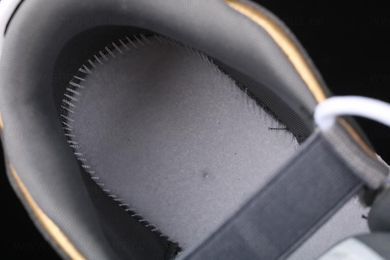 NikeAir More Uptempo - White/Anthracite Snakeskin