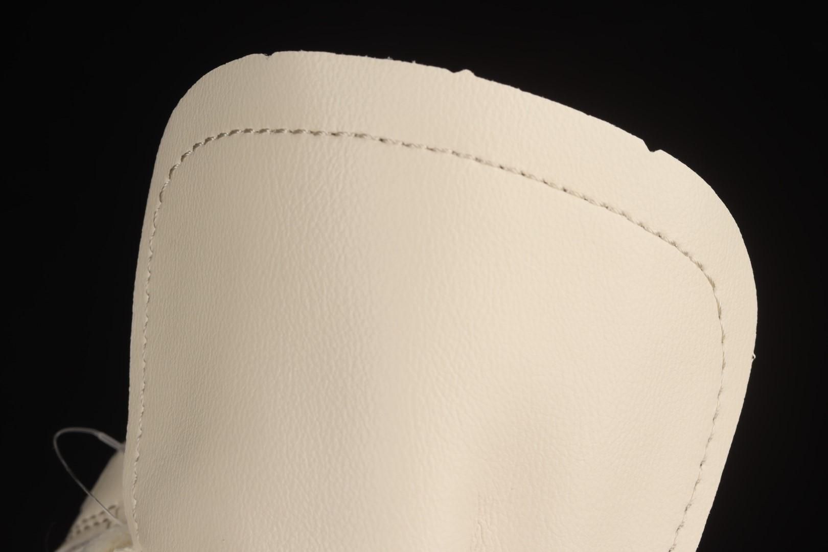 Auralee X New Balance 550 - Pistachio Ecru