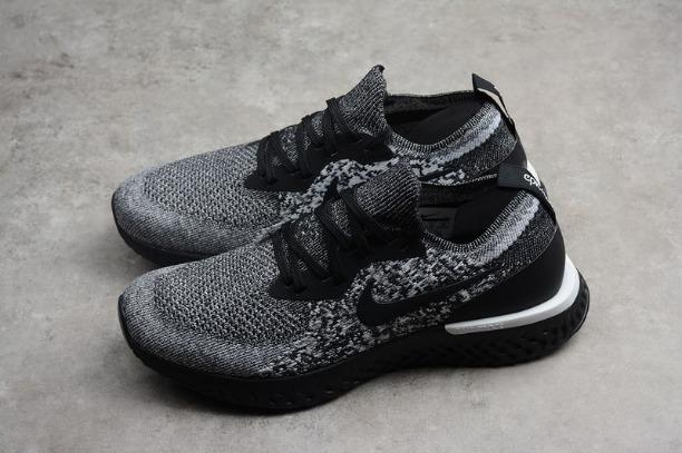 NikeEpic React Flyknit - Cookies and Cream